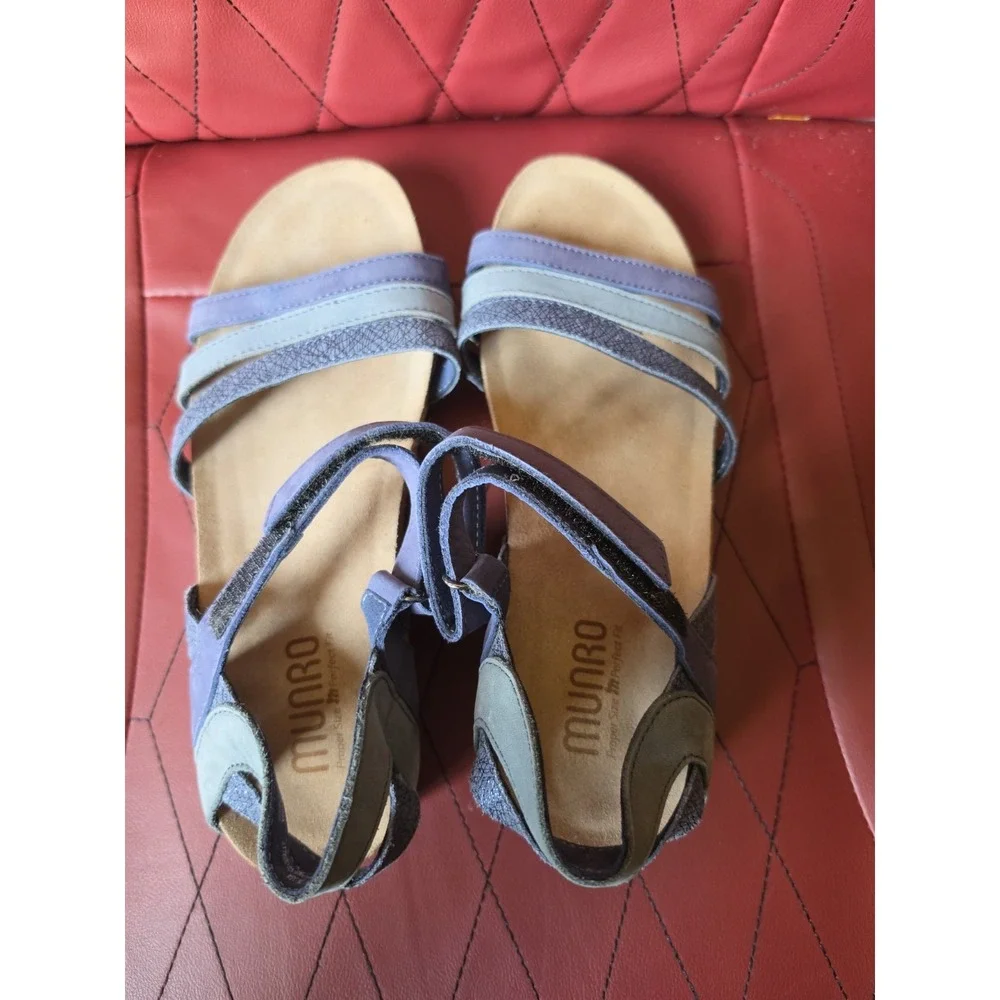 Munro sandals 7.5